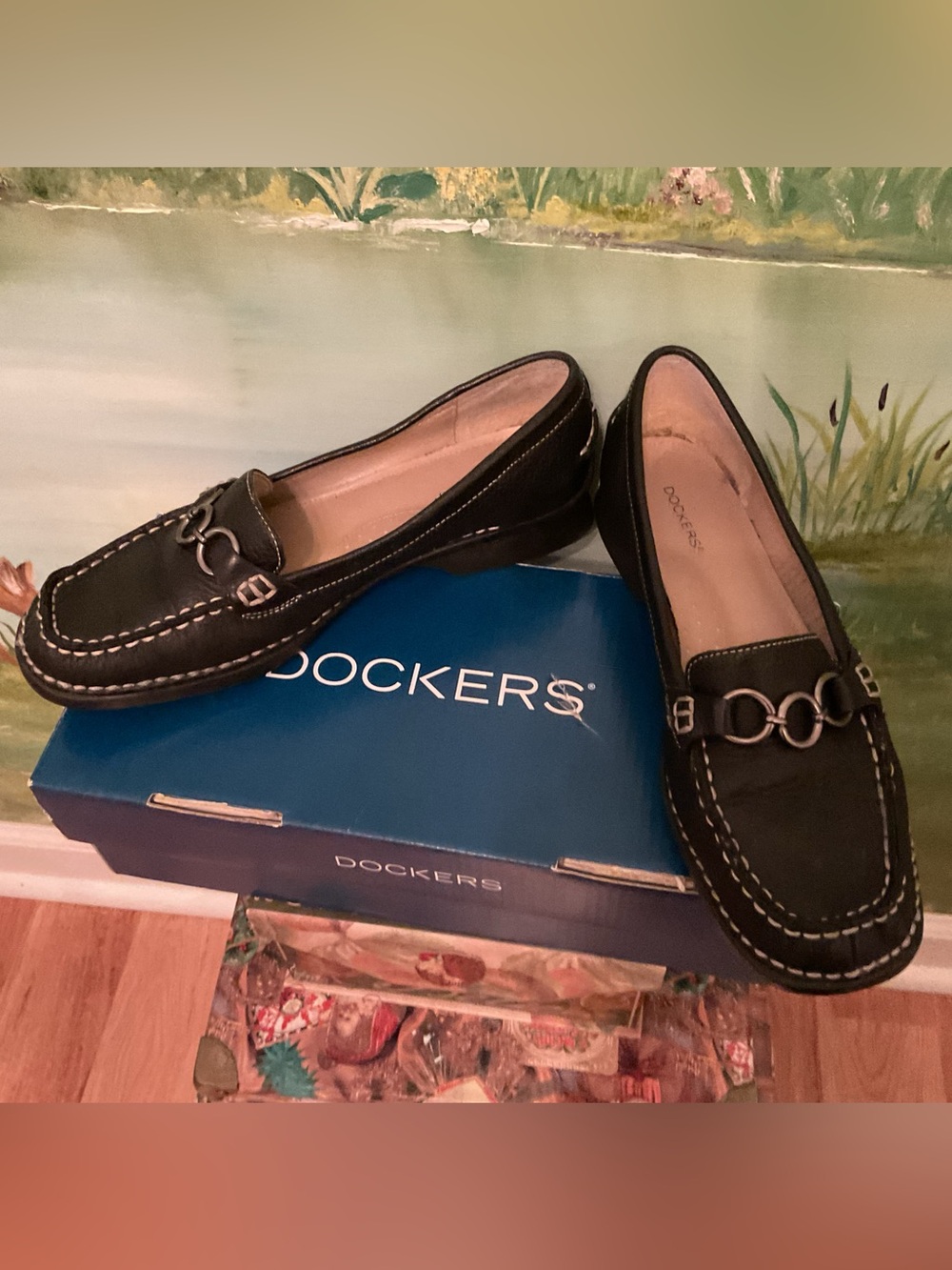 DOCKERS WOMENS BLACK LEATHER WITH CONTRAST STITCHING SLIP ON LOAFERS SIZE 8M